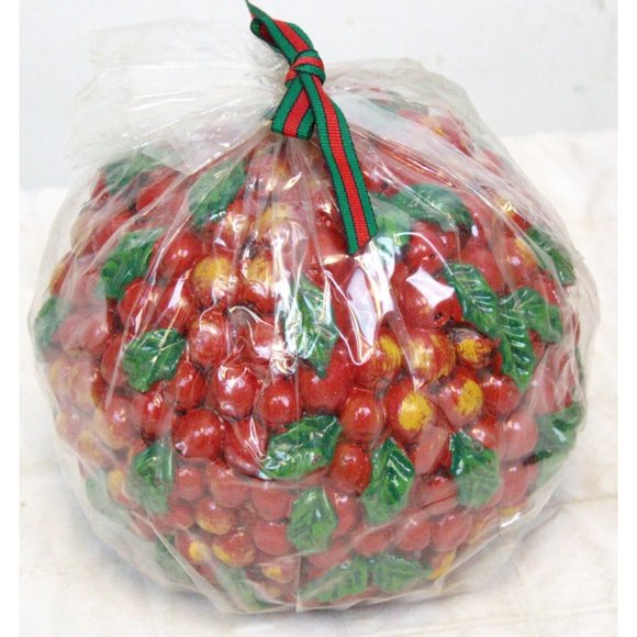 NWT VINTAGE 1997 5" CRANBERRY BALL HOLIDAY CANDLE RED & GREEN CHRISTMAS - Picture 5 of 9